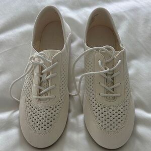 Chic Cream Women's Lace-Up Sneakers by Vivaia